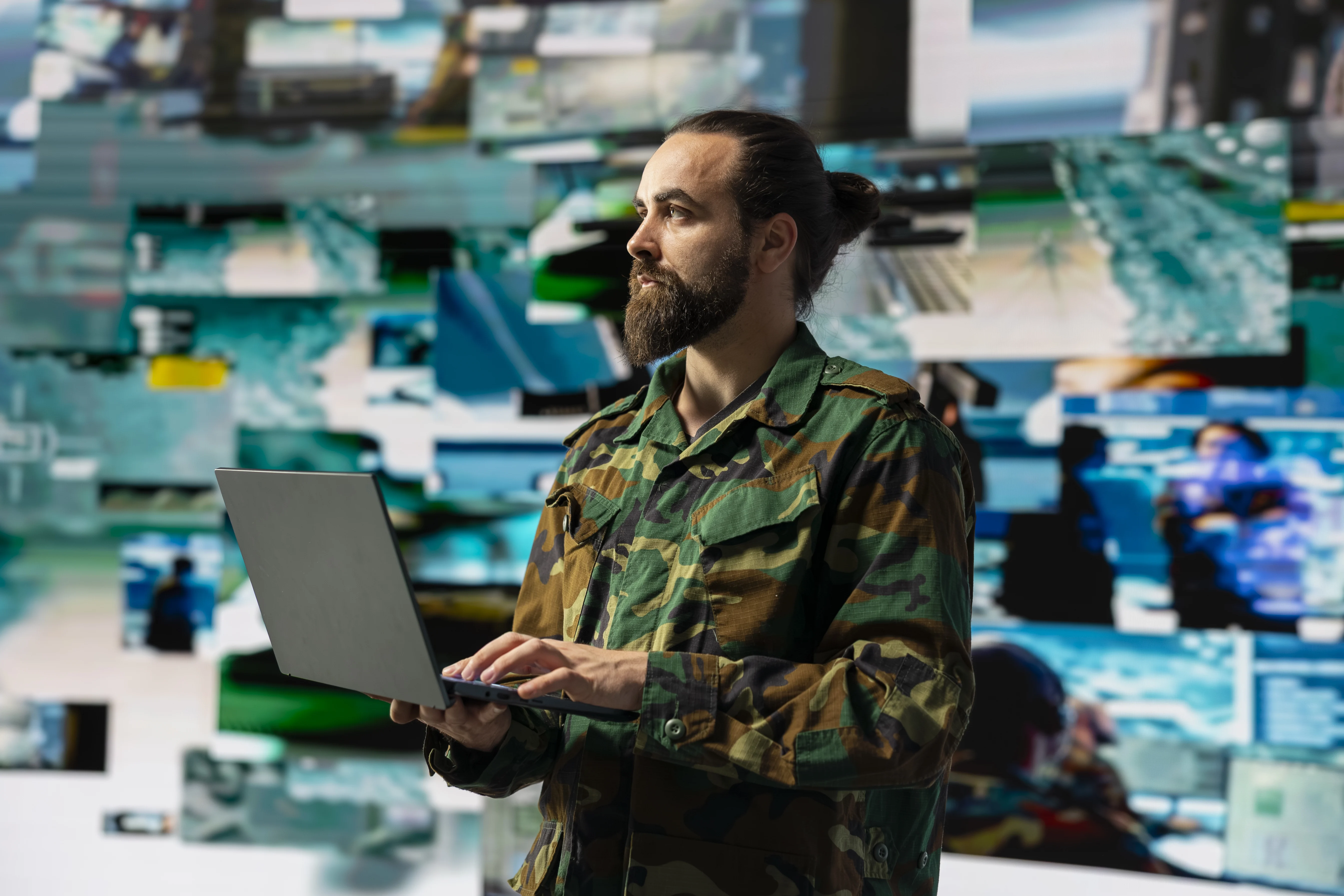 How to protect your data and digital privacy in logistics -Image