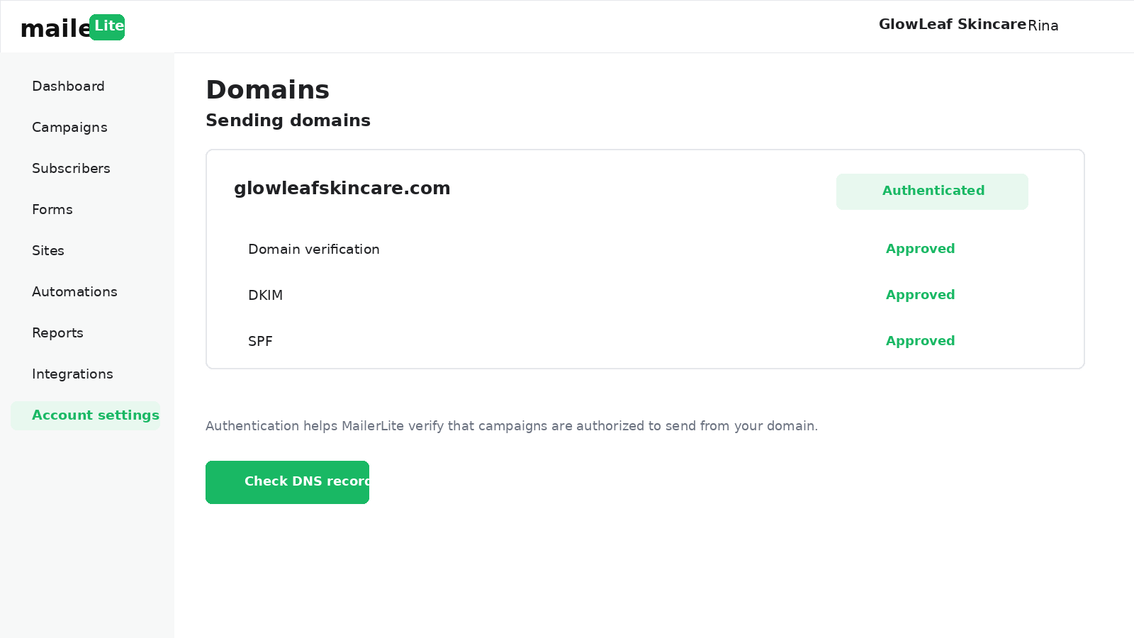MailerLite domain authentication screen showing domain verification, DKIM and SPF approval status.